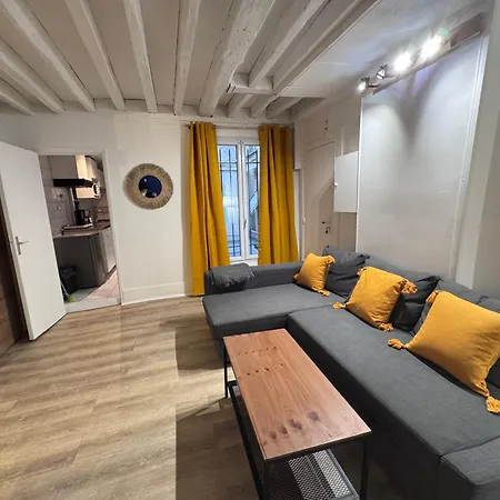 Apartment Flat In The Center Of *